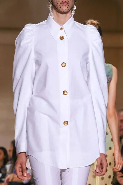 Look 2
